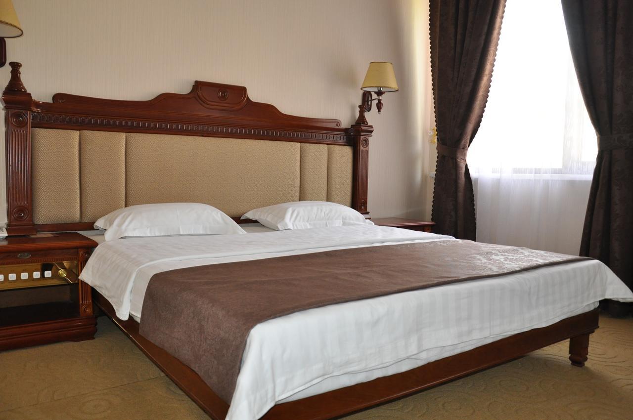 Firuz Hotel Khujand Oda fotoğraf